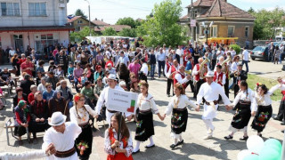 Три дни пяха и играха в село Антимово