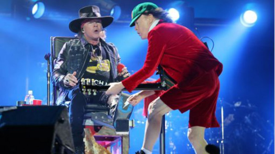 ВИДЕО: Аксел Роуз триумфира с AC/DC | StandartNews.com