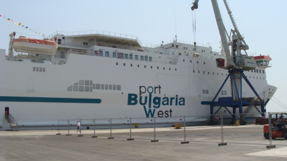 Руски туристи идват с ферибот до Бургас | StandartNews.com
