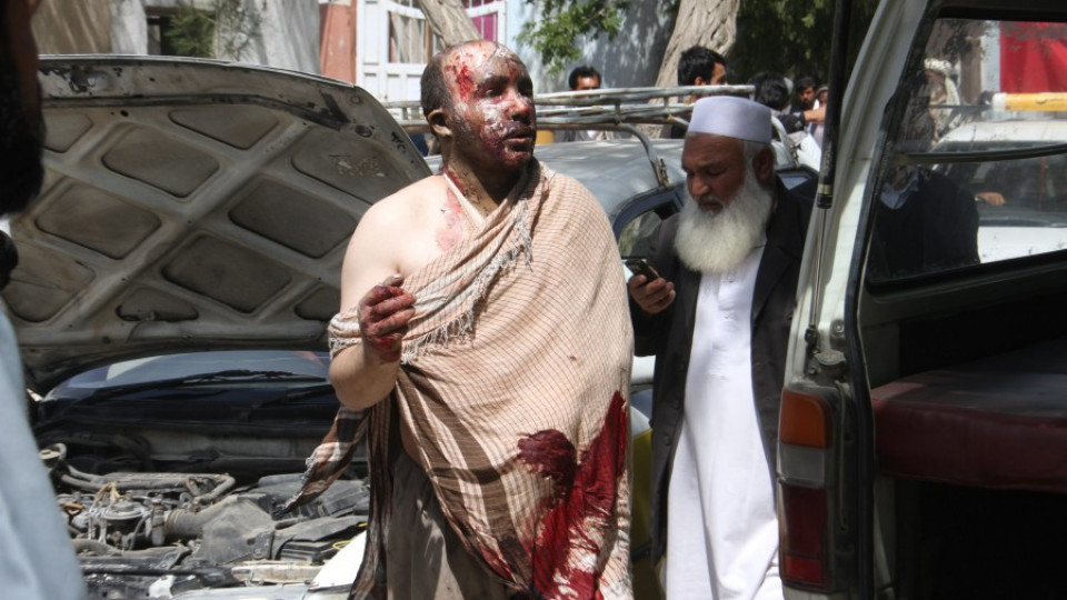 Ад на пътя: 73-ма души изгоряха в Афганистан (ОБЗОР) | StandartNews.com