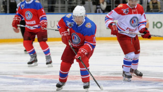 ВИДЕО: Путин показа класа с хокейния стик 