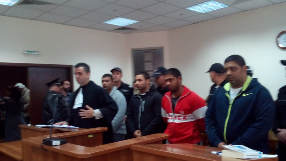 Четиримата биячи от Раднево остават в ареста  | StandartNews.com
