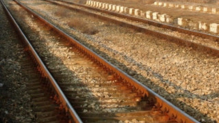 Граната спря влаковете по линията Пловдив-Карлово