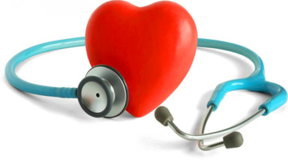 Медици консултират граждани за Деня на хипертонията | StandartNews.com