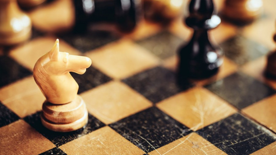 Кметове и депутати ще играят шах | StandartNews.com