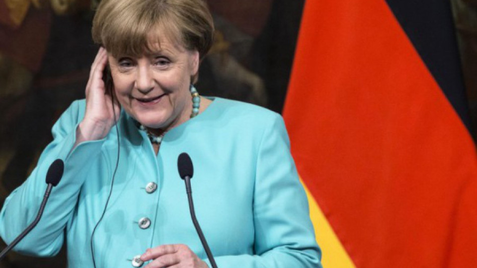 Свинска глава по приемната на Меркел | StandartNews.com