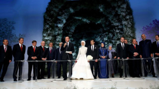 Малката дъщеря на Ердоган се венча пред 6000 гости