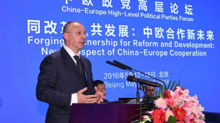 Станишев води ЕС-делегация в Китай