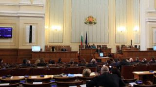 Депутатите решават за президентското вето