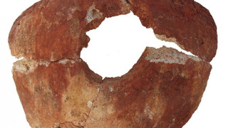 Откриха 13 древни черепа с необичайни отвори