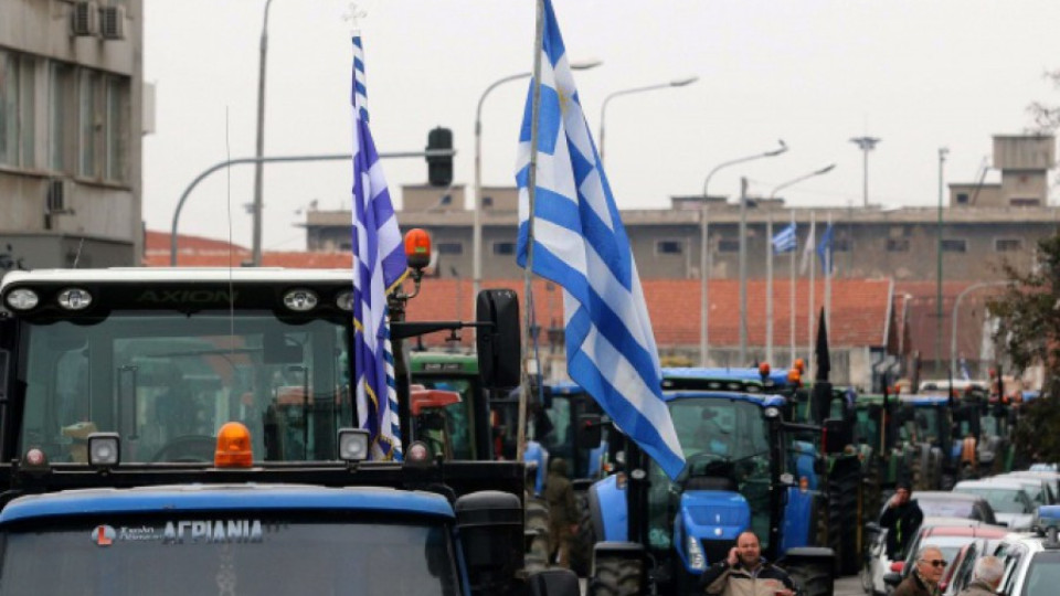 Нови стачки блокират Гърция | StandartNews.com