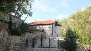 Уникална църква стои затворена в Мелник