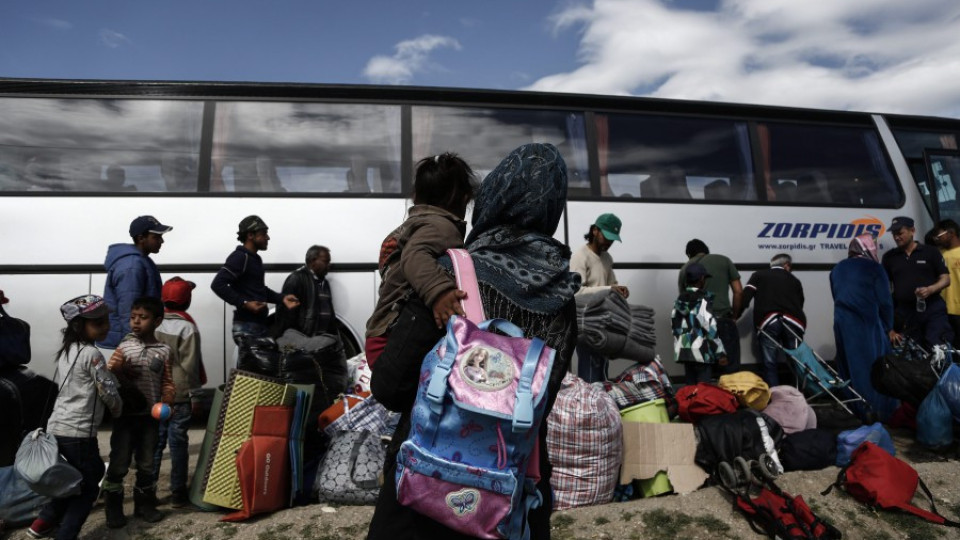 Ердоган: Пускаме мигрантите, ако не паднат визите | StandartNews.com