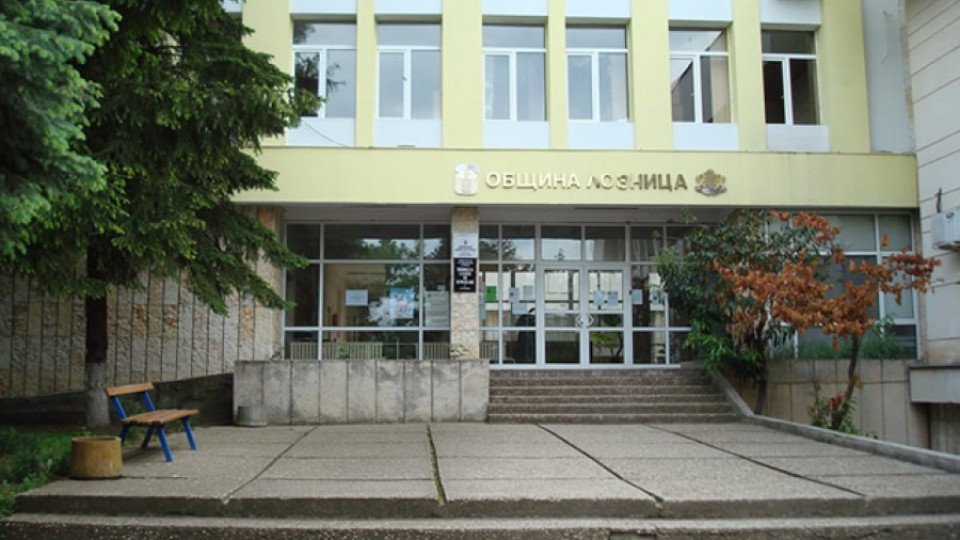 Прокурори искат 6 г. затвор за кмета на Лозница | StandartNews.com