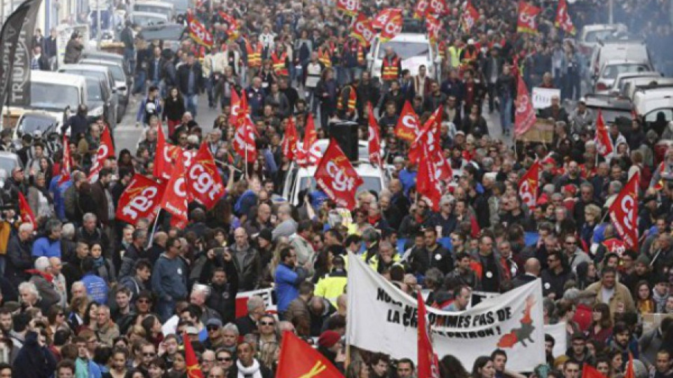 Френските синдикати зоват за още по-сериозни протести | StandartNews.com