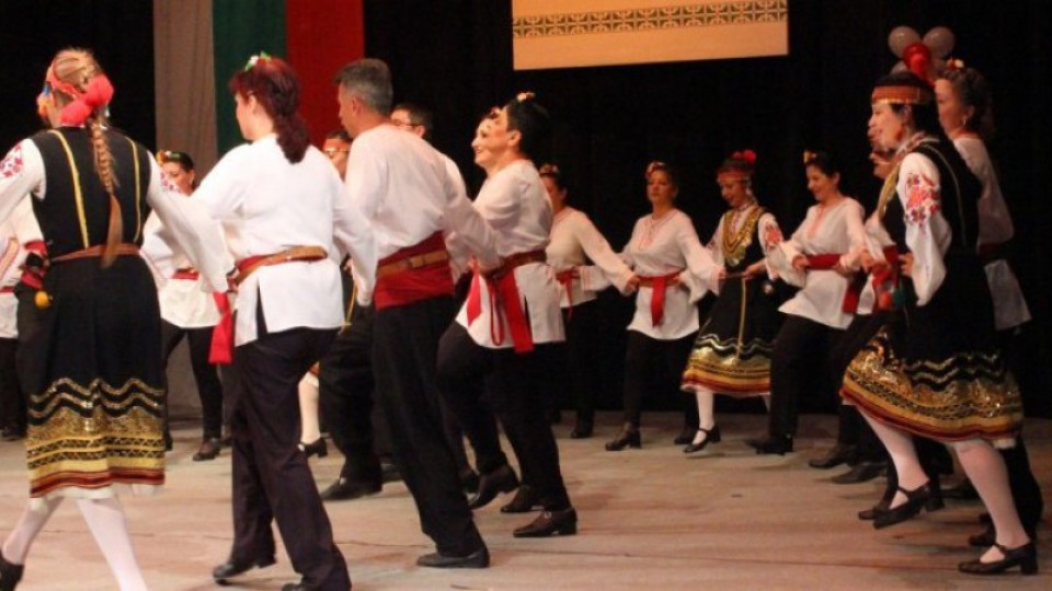 Фестивалът „Капанска китка" събра 500 танцьори | StandartNews.com