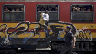 Бежанци във влака (ОБЗОР)