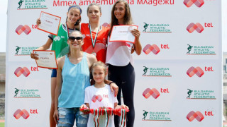 Габи Петрова награди призьорите на „Мтел атлетика за младежи"