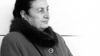 Почина Дража Вълчева