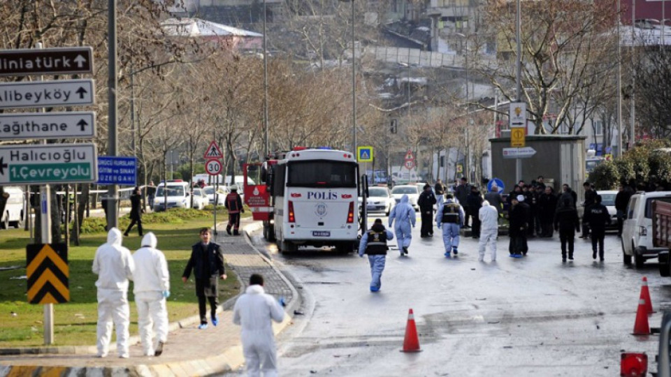 Взрив разтърси центъра на Истанбул  | StandartNews.com