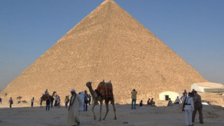 Откриха тайна стая в пирамидата на Снофру