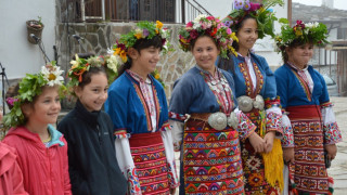 Еньовден в Делчево по-късно заради гости от чужбина