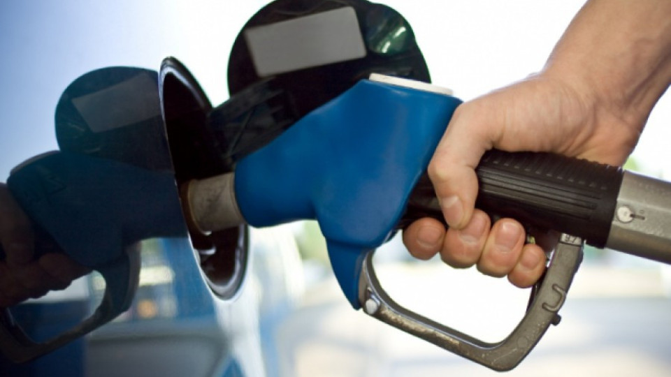 От юли НАП ще следи онлайн и ведомствените бензиностанции | StandartNews.com