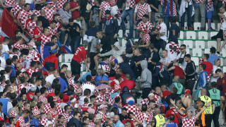 Хърватия гори заради спортен тероризъм
