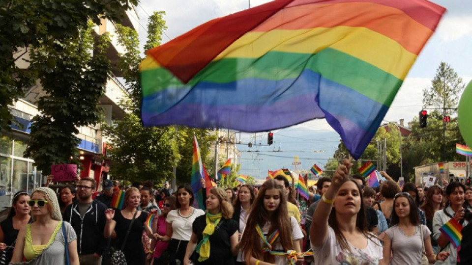 Петима задържани след гей парада в София | StandartNews.com