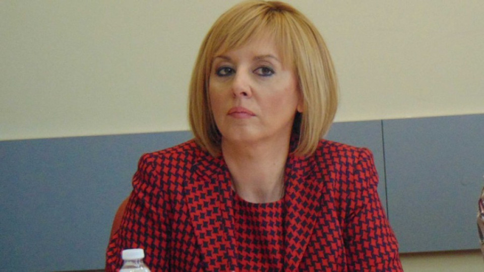 Манолова: ДДС-то за дарени храни да падне | StandartNews.com