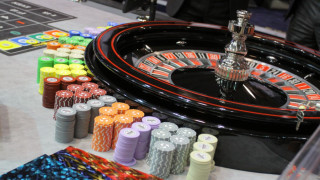 Затягат контрола за парите от хазарт