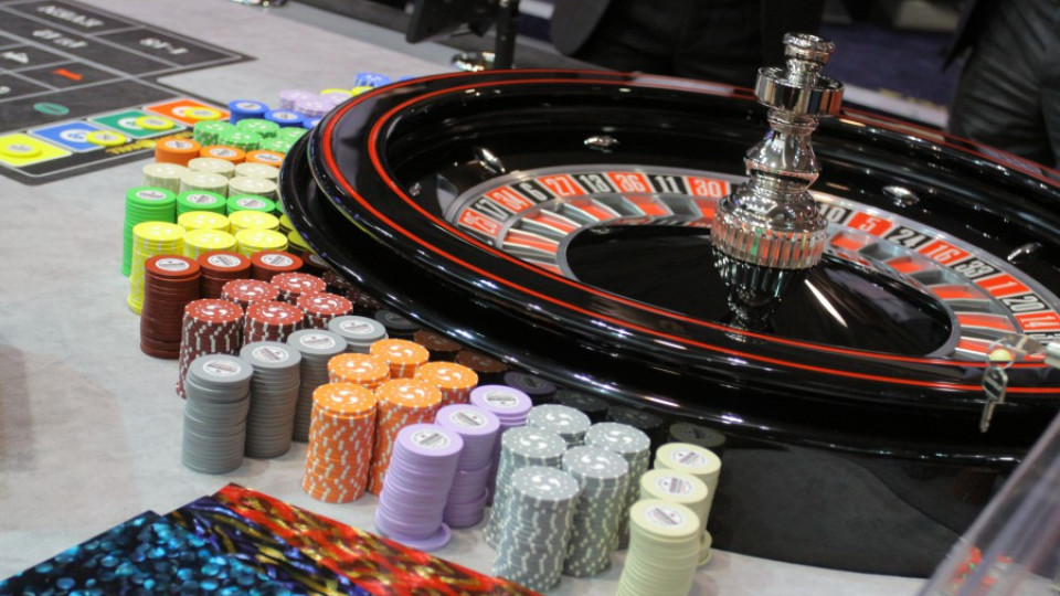 Затягат контрола за парите от хазарт | StandartNews.com