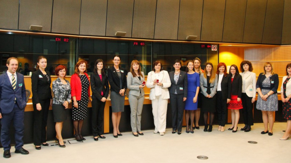 Евродепутатки насърчават развитието на бизнес дами | StandartNews.com