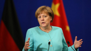 Меркел иска още пари за отбрана