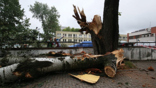 Три жертви на урагани в Полша