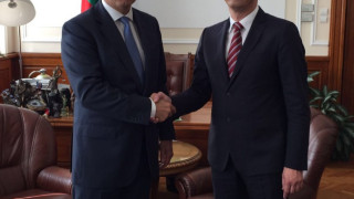 Цветанов поздрави Пайович за интеграцията на Черна гора в НАТО 