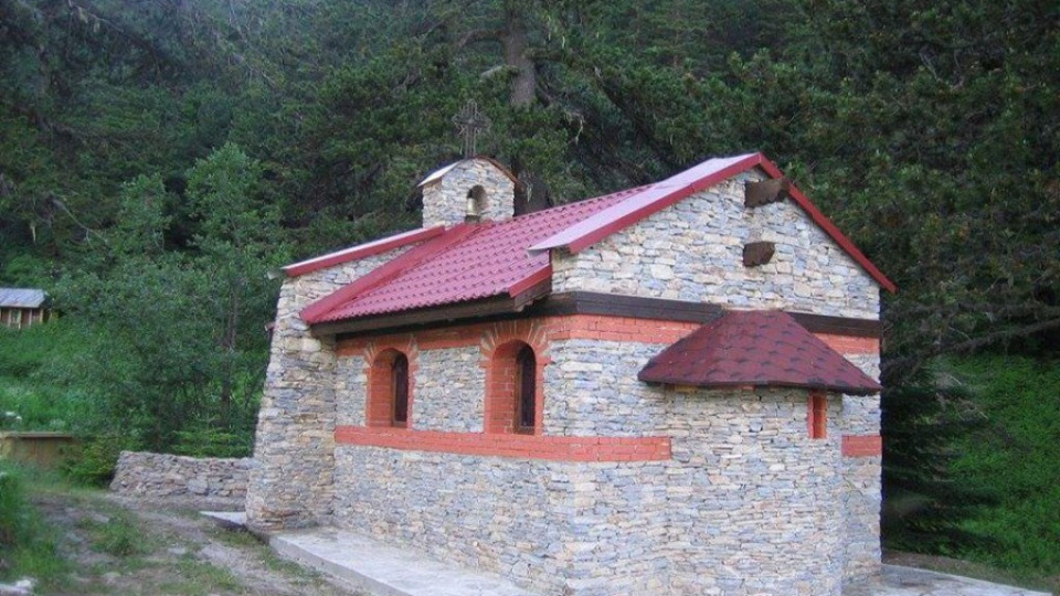 Уникална икона в параклис в Пирин планина | StandartNews.com