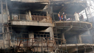 Ал Джазира: Жертвите от взривовете в Багдад са над 130