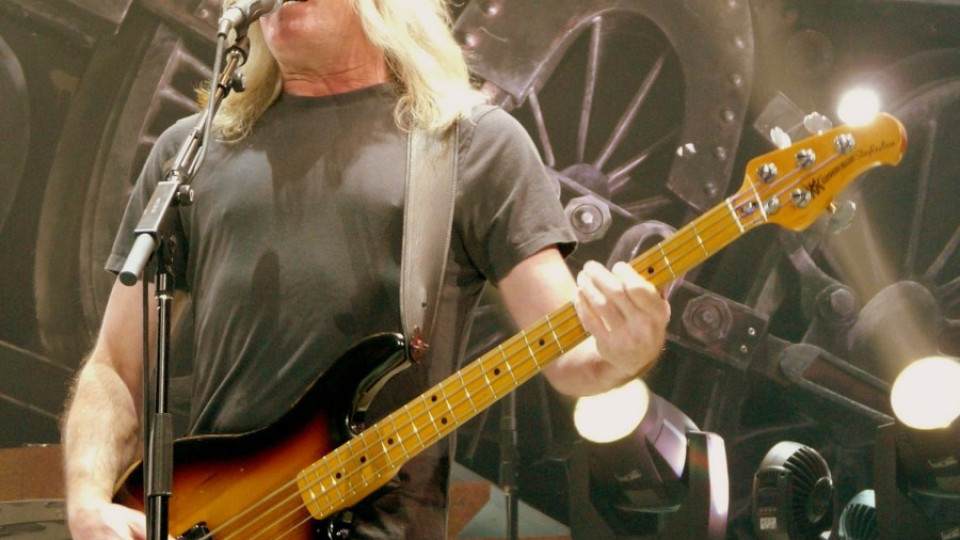 AC/DC останаха и без басист  | StandartNews.com