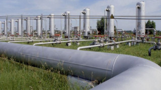 Крадци пробиха нефтопровода Бургас - София