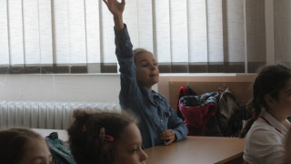 Само 1 първолак в Босилеград иска да учи български 