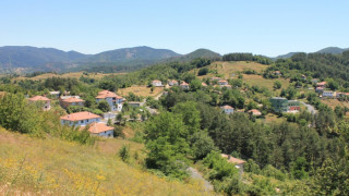 Изселници от Турция са в село Светулка