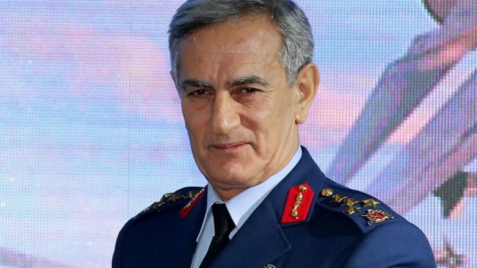 Бивш военен шеф призна, че е планирал преврата | StandartNews.com
