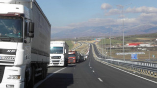 Връщат ограниченията за камиони по магистралите