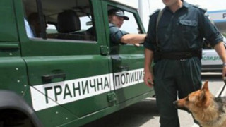 Бежанци задържани в района на Маказа