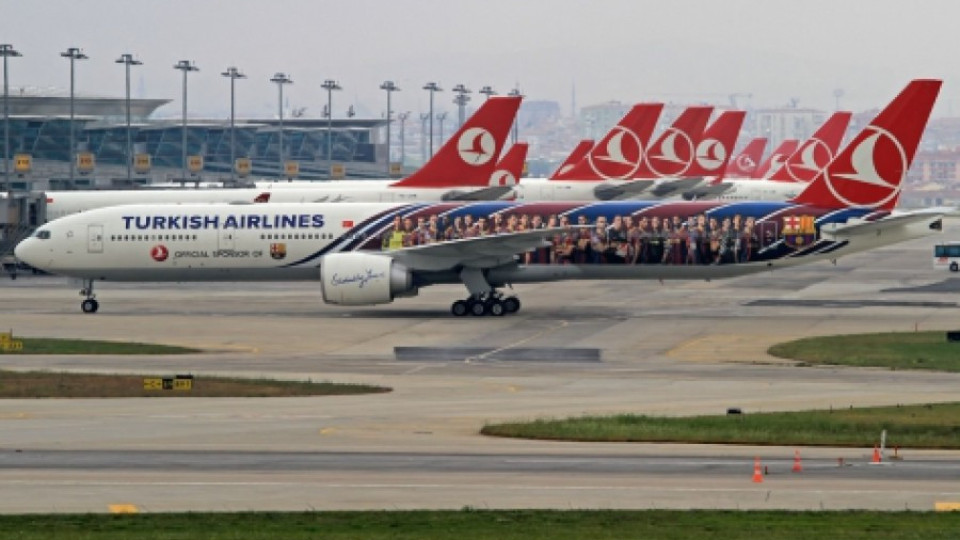 Масови уволнения в Turkish Airlines заради връзки с Гюлен | StandartNews.com