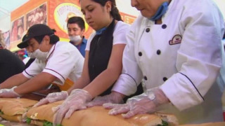 66-метров сандвич радва мексикански фестивал