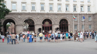 Политическият юли донесе напрежение