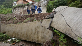 38 жертви на тропически бури в Мексико