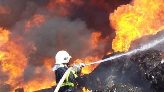 Два пожара край Благоевград потушени за минути